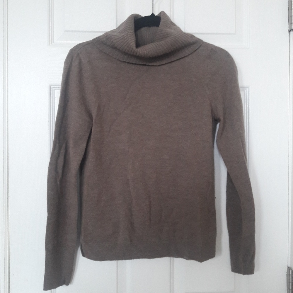 🔴Uniqlo Cool Tone Brown Cashmere Turtleneck